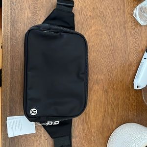 Everywhere belt bag large